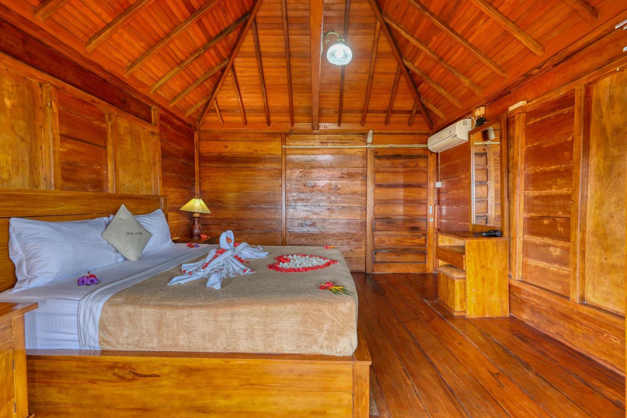 Petak Cottage Ped Екстериор снимка