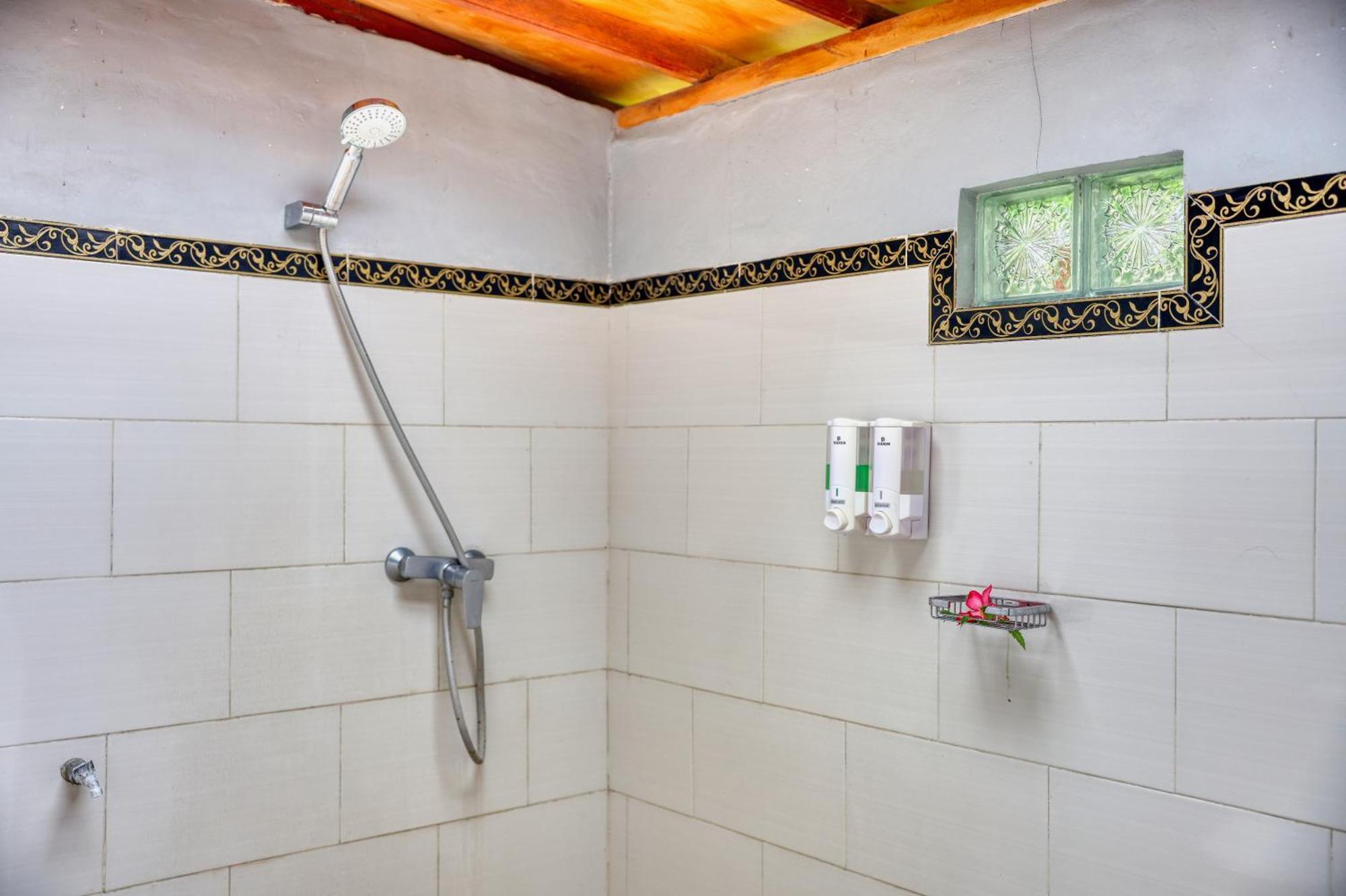 Petak Cottage Ped Екстериор снимка